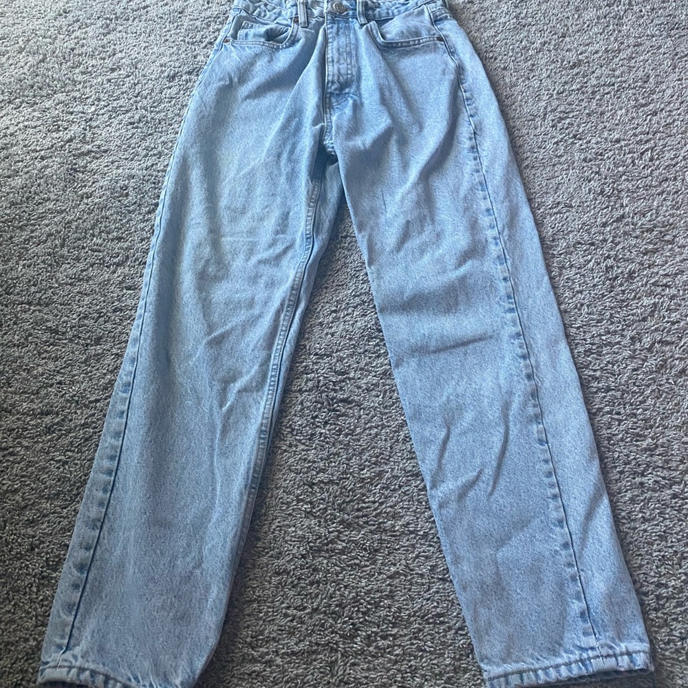 Zara light wash mom jeans